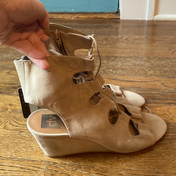 DOLCE VITA STRAPPY WEDGES SIZE 8 - Picture 3 of 4